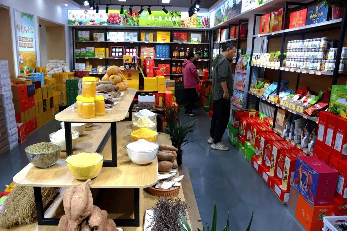 洛宁县河底镇中村郭江锋专业种植合作社:绿色种植助力,优质农产品惠民